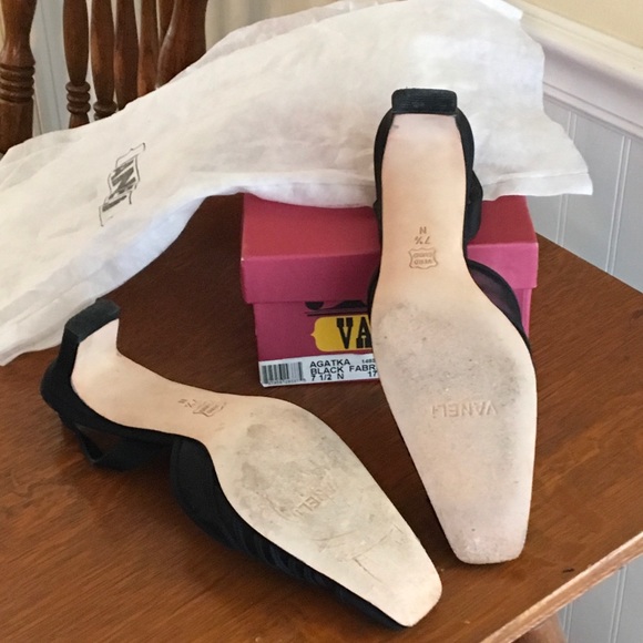 Vaneli Black Women’s 7 1/2 N - Picture 5 of 10
